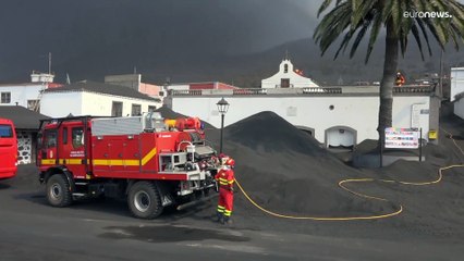 Kein Ende in Sicht: Kampf gegen den "schwarzen Schnee" auf La Palma
