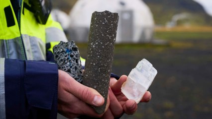 Climat : cette usine islandaise capte le C02 dans l'air et le transforme en pierre