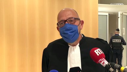 Саркози отказался отвечать на вопросы суда