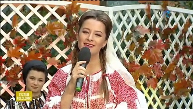 Adriana Deaconu - Am plecat seara pe vale (Tezaur folcloric - TVR 1 - 31.10.2021)