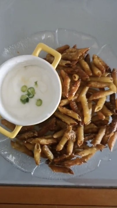 As-tu déjà essayé la trend des « pasta chips »?