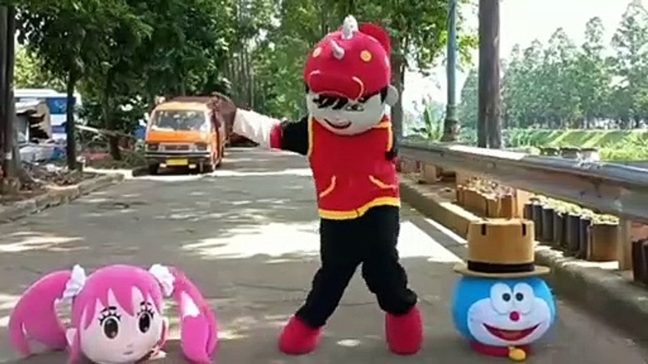 Badut Lucu Tanpa Kepala