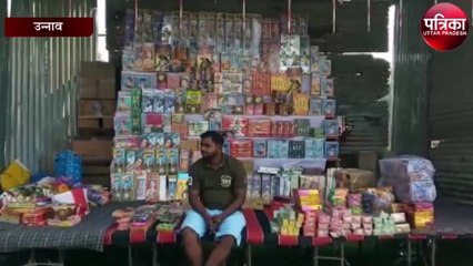 आतिशबाजी की दुकानों पर नाबालिक व महिलाओं से काम लेना अपराध - राकेश सिंह, एसडीएम
