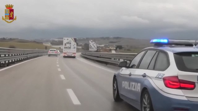 Al via la nona edizione di Una vita da social , la campagna educativa della polizia di Stato