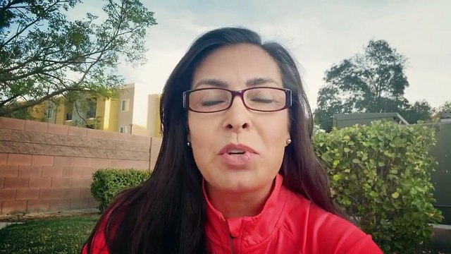 Famosa actriz de telenovelas ahora trabaja como repartidora