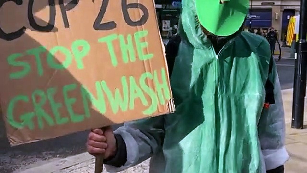 Chris Hallam live at the Extinction Rebellion COP26 climate protest in Sheffield City Centre PART 2