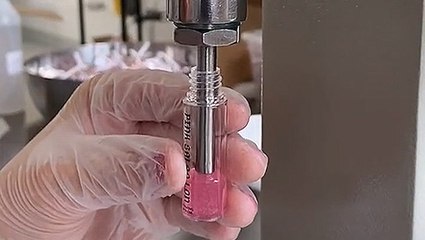 How vegan makeup products are satisfyingly made