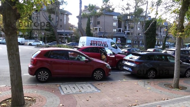 María Teresa Campos acude a una notaría acompañada por Gustavo