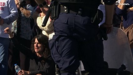 Αθήνα: Υγειονομικοί στους δρόμους κατά των αναστολών