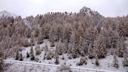 Chute de neige à Isola 2000.