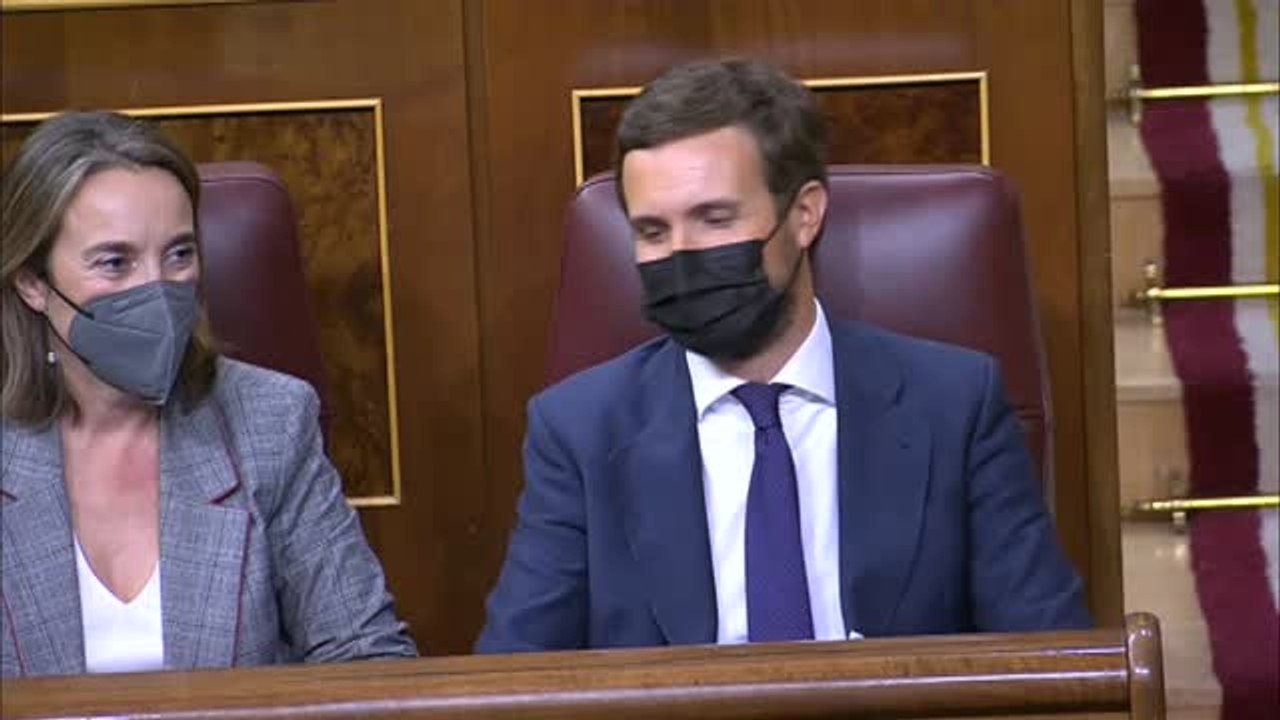 Montero acusa a Casado de no leerse los presupuestos: "Hoy ha representado una caricatura de sí mismo"