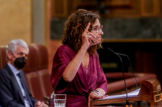Un diputado de Vox insulta gravemente a María Jesús Montero en el Congreso de los Diputados