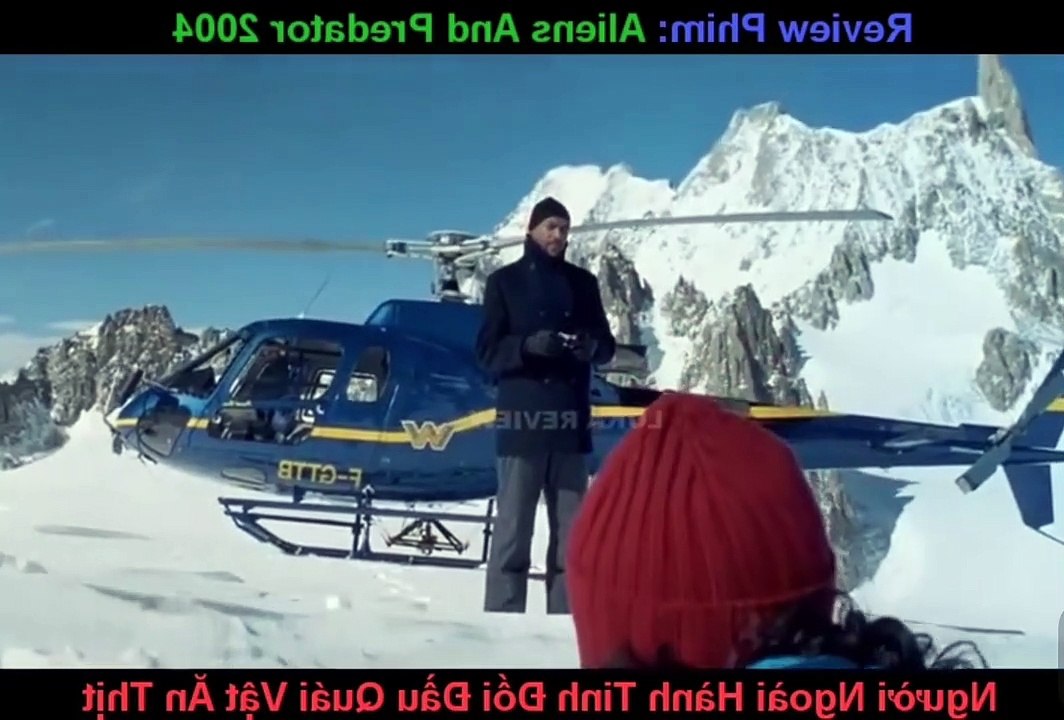 người ngoài hành tinh đối đầu quái vật ăn thịt