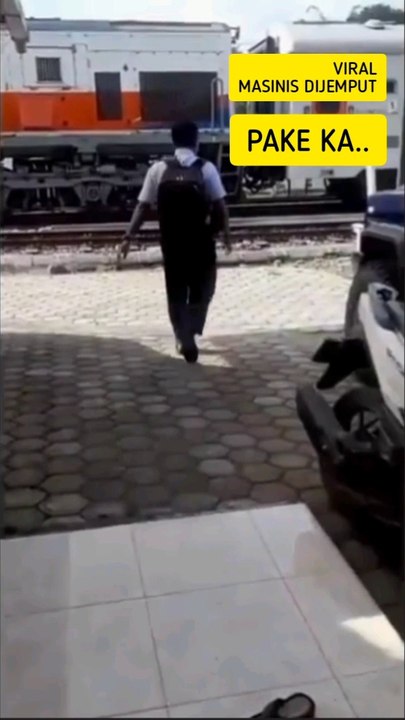 Viral, Masinis Di Jemput Pake KA