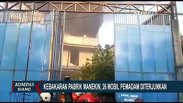 Kebakaran Pabrik Manekin, 26 Mobil Pemadam Diterjunkan