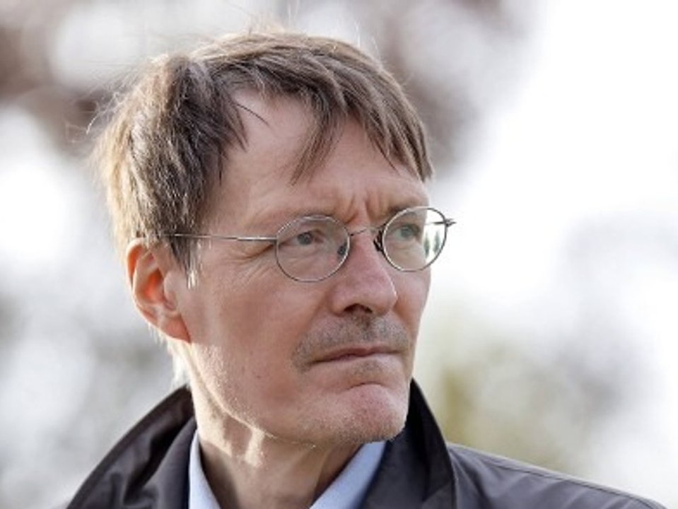 2G ist der 'Königsweg': Lauterbach fordert Ausschluss von Ungeimpften