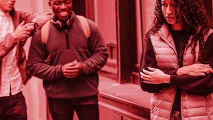 متحرش الردسي.. أربعيني يتحرش بقاصر في مول بجدة!