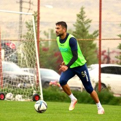 Oussama Haddadi: "Başakşehir karşısında daha iyi konsantre olarak sahadan galip ayrılacağız"