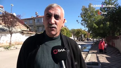 Elazığ'da bir mahalle diken üstünde! Rögar kapağından alevler çıkıyor