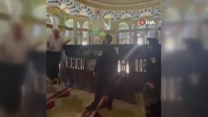 Mescid-i Aksa'ya baskın