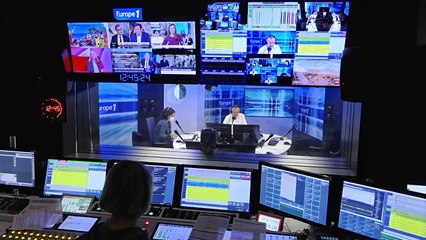 Cyberharcèlement : faut-il rehausser l'âge légal d'accès aux réseaux sociaux ?