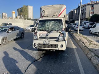 Son dakika gündem: Zeytinburnu'ndaki trafik kazasında 1 kişi yaralandı