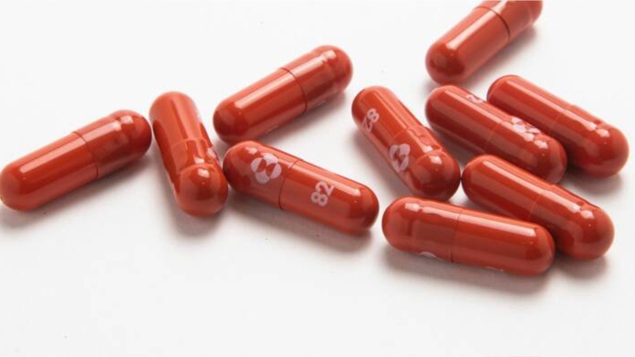 Pilules Merck anti-Covid : elles devraient être...