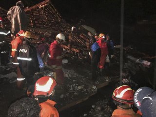 Son dakika! Endonezya'da sel felaketi: 11 kişi kayıp
