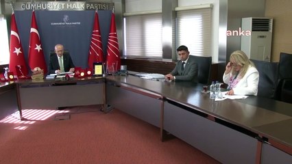 Kılıçdaroğlu,  Buca Belediyesi’nin  dünya birincisi öğrencileriyle bir araya geldi