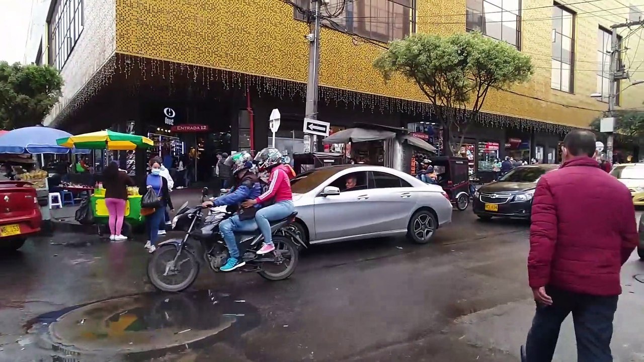 Tenis Bonitos y Baratos en Bogotá | Replicas y Originales para Negocio 