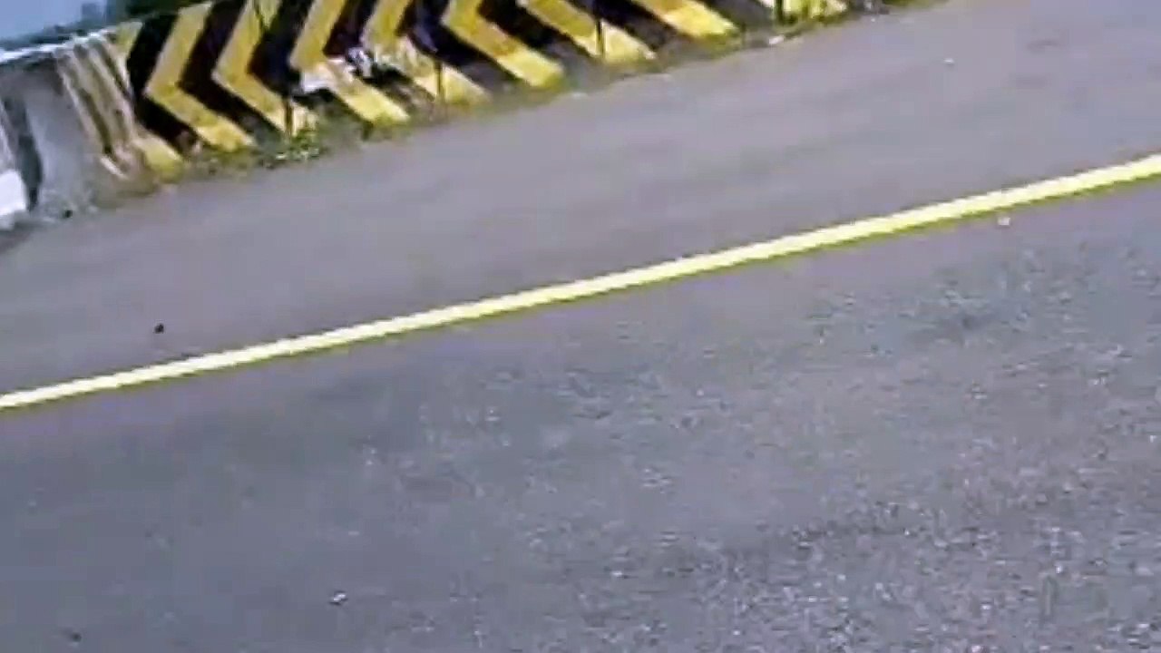 video detik detik kecelakaan vanessa angel di tol dari surabaya menuju jakarta