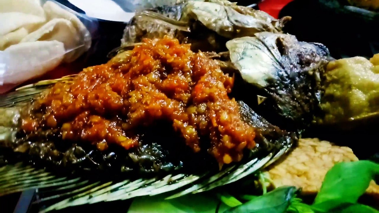 The Cheapest Street Food of Indonesia