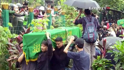 Penampakan Nisan Makam Vanessa Angel dan Suami, Prosesi Pemakaman Diguyur Hujan
