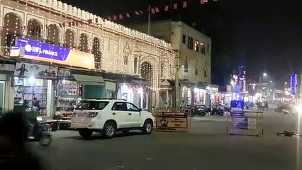 दीयों की जगमगाहट के साथ आस्था व उल्लास से मनाई दिवाली, आज की गोवर्धन पूजा