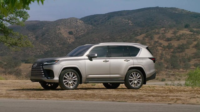 2022 Lexus LX 600 Ultra Luxury Exterior Design
