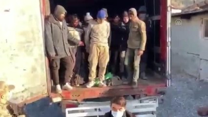 Tırın dorsesinde 149 düzensiz göçmen yakalandı