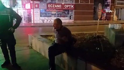 "Gel sana sarılayım" deyip kalçasından bıçakladı