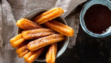 Cómo hacer CHURROS CASEROS  | RECETA RÁPIDA