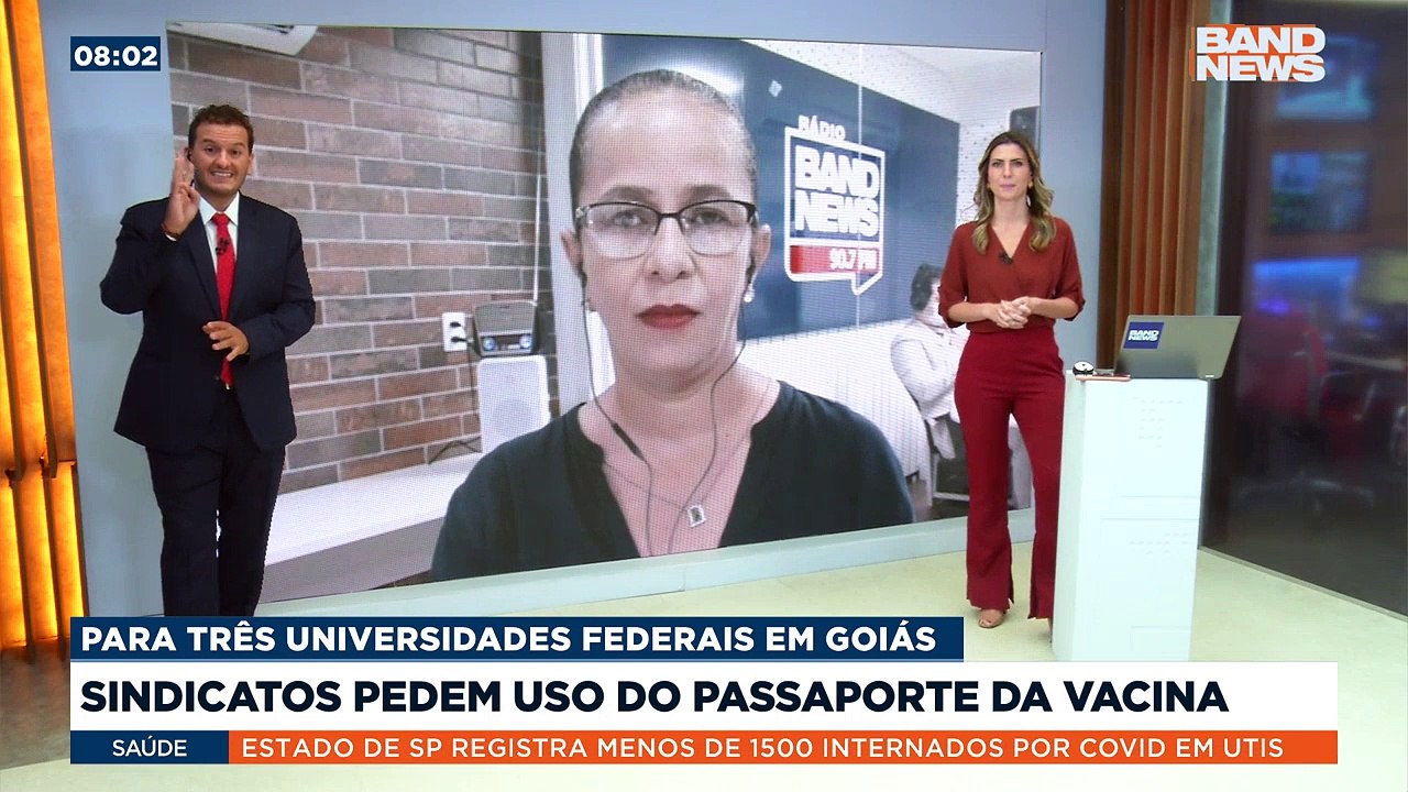 Três universidades federais em Goiás receberam ofício de sindicatos de professores e trabalhadores da educação, solicitando que as instituições implementem o passaporte da vacina.Saiba mais em youtube.com.br/bandjornalismo#BandNews20anos #Goiás