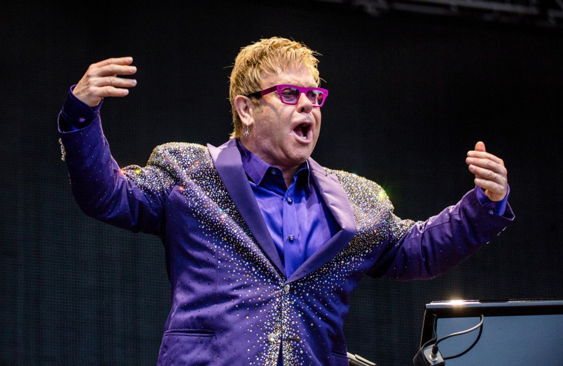Elton John gibt ein Gesundheitsupdate