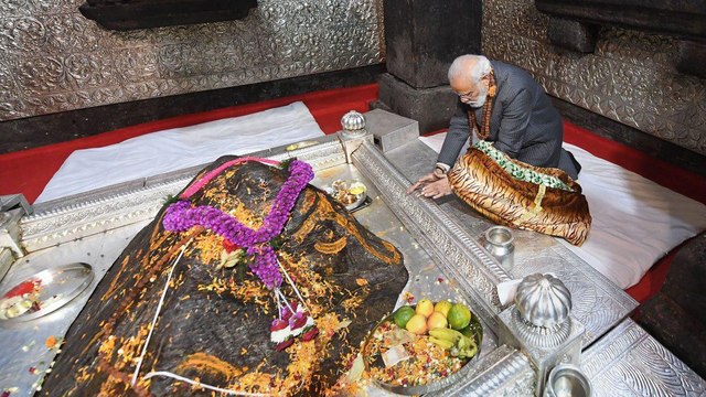 Which places PM Modi visited after Kedarnath temple?
