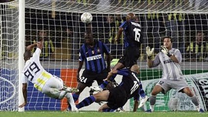 Fenerbahçeliler 2008 yılına gitti! Mert Hakan'dan taraftarlara teşekkür