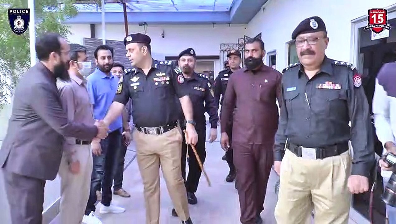 ADDITIONAL IG KARACHI IMRAN YAQOOB MINHAS VISITS MADADGAR-15 CALL CENTRE