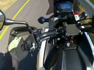 Yamaç paraşütüyle elektrik tellerine takıldı