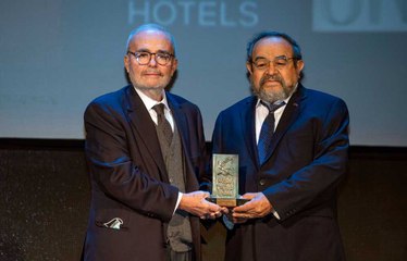 La Sociedad Geográfica Española premió al arqueólogo peruano Walter Alva