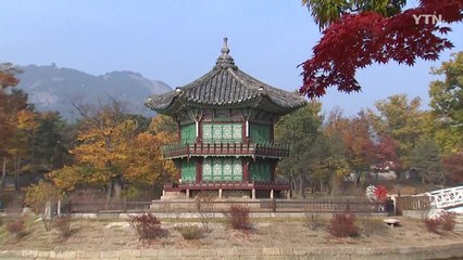 향기 품은 왕의 휴식처 '향원정'...3년 만에 복원 완료 / YTN