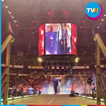 Christian Nodal sorprende al cantarle Las Mañanitas a su mamá Cristy Nodal