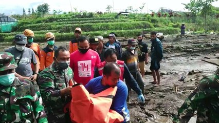 سيول إندونيسيا تقتل 8 أشخاص على الأقل