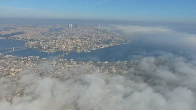 Sis İstanbul’u sardı