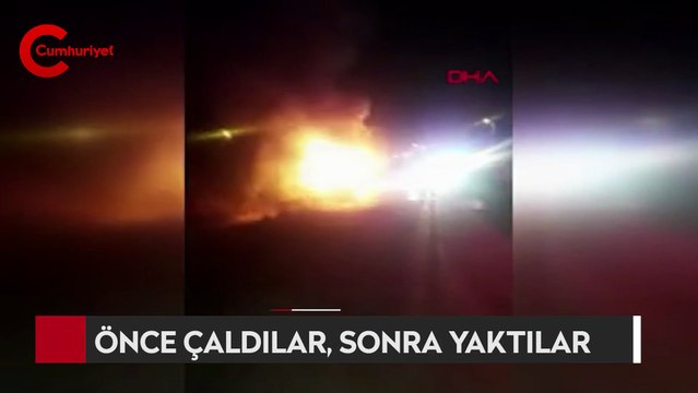 Çaldıkları aracın yaktı bitince ateşe verdiler
